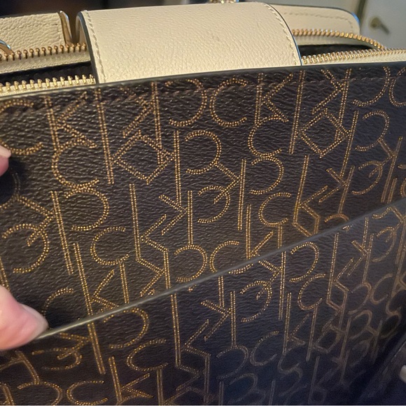 calvin klein pocket book - Picture 7 of 7